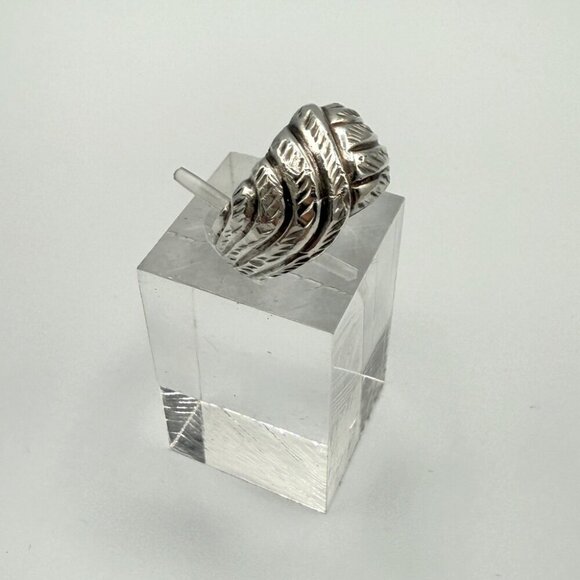 Silver Textured Ring Size 7.5 - Picture 1 of 13